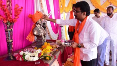 Photo of स्व.बाबाराव लेवेकर पैलवान स्मृति प्रतिष्ठानच्या वतीने छत्रपती शिवाजी महाराज जयंती मोठ्या उत्साहात साजरी!