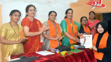 Photo of विद्यार्थीनींनी उच्च शिक्षण घेऊन कर्तुत्व सिद्ध करावे माजी नगराध्यक्ष डॉ. माधवी गुल्हाने : नाईक महिला महाविद्यालयात सहावा दीक्षांत समारंभ
