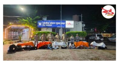 Photo of पुसद शहर पोलीस स्टेशनच्या हद्दीत अवैधरित्या सुरू असलेल्या जुगार अड्डयावर उपविभागीय पोलीस अधिकाऱ्यांच्या पथकाची धाड;एकुण २,१३, ४६०/- रुपयाचा मुद्देमाल हस्तगत!