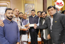 Photo of पुसद येथील भाजप पदाधिकाऱ्यांच्या वतीने मुख्यमंत्री सहायता निधीसाठी २५ हजाराची मदत सुपूर्द!