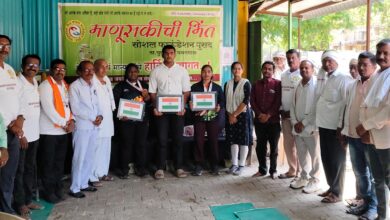 Photo of माणुसकीची भिंत सोशल फाउंडेशनच्या वतीने मदत केंद्र पुसद येथे गोल्ड मेडललिस्ट साक्षी बुरकुलेचा सत्कार!