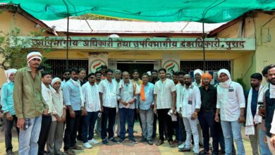 Photo of पुसद कृषी उत्पन्न बाजार समितीच्या सभापतीने नैतिक जबाबदारी स्वीकारून राजीनामा द्यावा!-शेतकरी नेते मनीष जाधव!