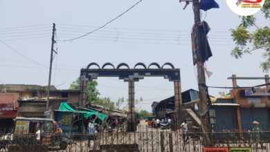 Photo of मापात पाप! कृषी उत्पन्न बाजार समितीमध्ये शेतकऱ्यांची लूट तरीही बाजार समितीच्या वजन काट्यात तफावत नसल्याच्या वैधमापन अधिकाऱ्यांचा अवाहल!