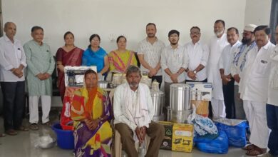 Photo of आगग्रस्त राऊत कुटुंबाला वेदवीर बहुद्देशीय संस्थेचा दिलासा; अध्यक्षा सौ. वृषालीताई वडत्या (नाईक) यांची तातडीची मदत.”