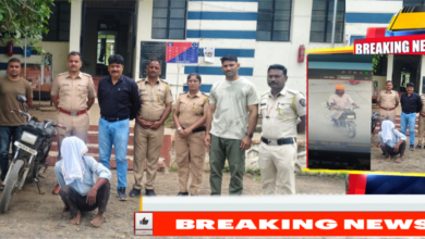 Photo of अखेर त्या महिलेच्या खुनाचा काही तासांत उलगडा: पैशाच्या वादातून महिलेस दगडाने ठेचून आणि ब्लेडच्या साह्याने गळा चिरून खुन केल्याचा तपासात उघड सराईत आरोपी अटक!